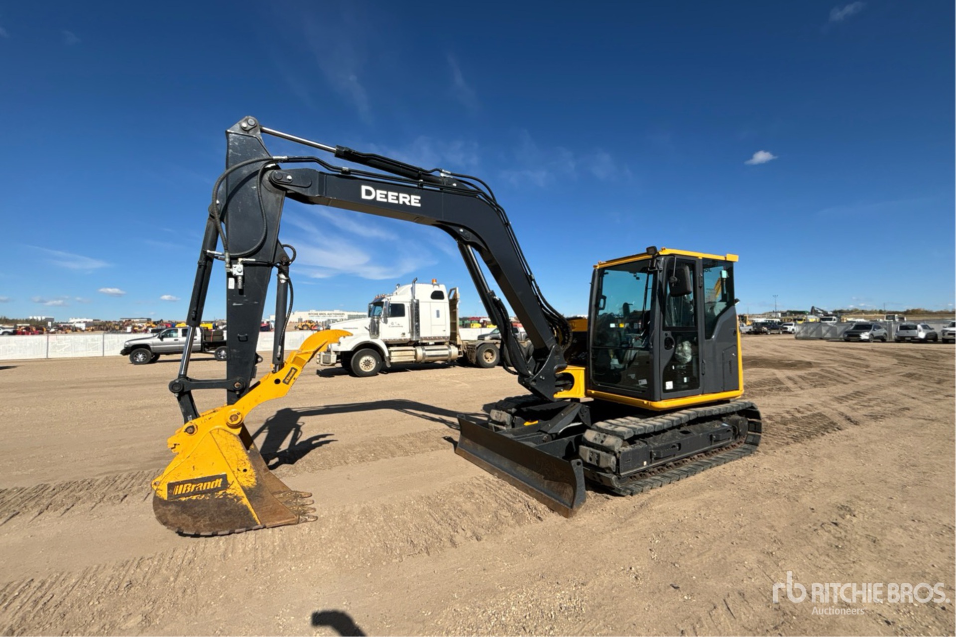 EXCAVADORA 2023 JOHN DEERE 85P