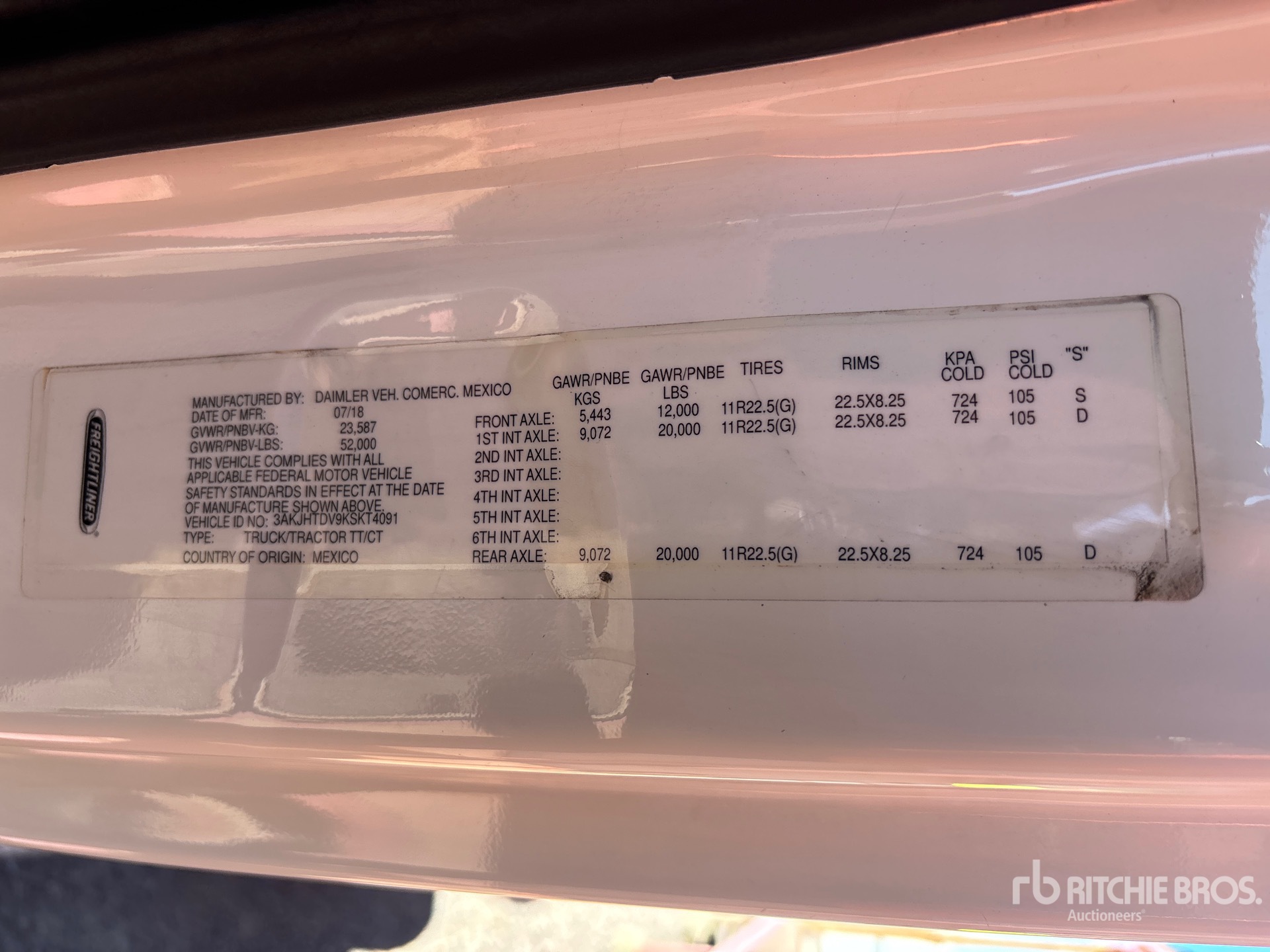 General Appearance with Serial Number / VIN