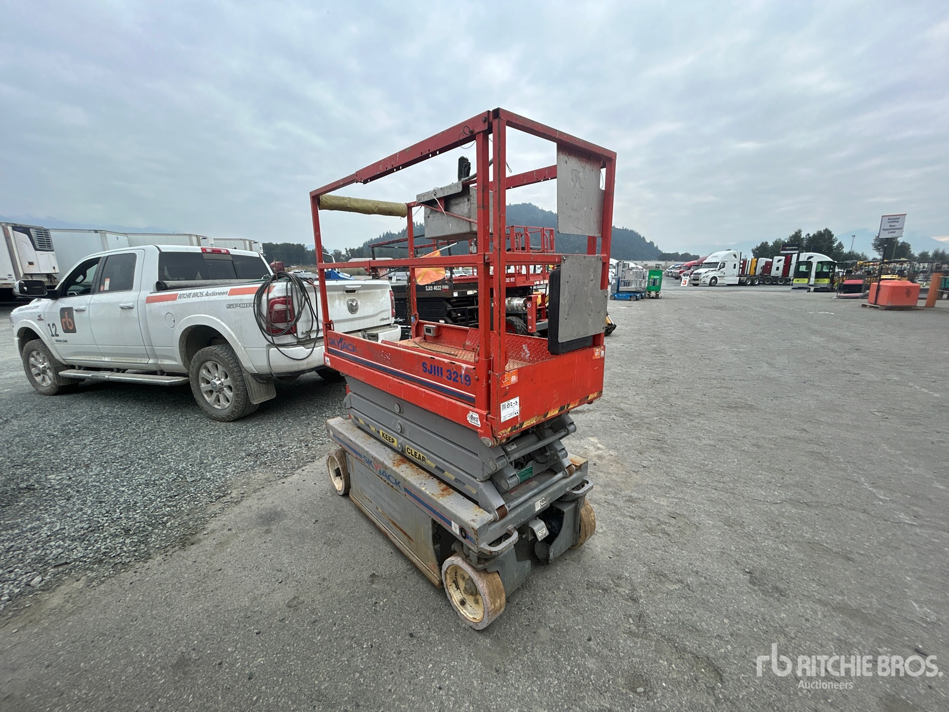 General Appearance with Picture, Right Front Corner