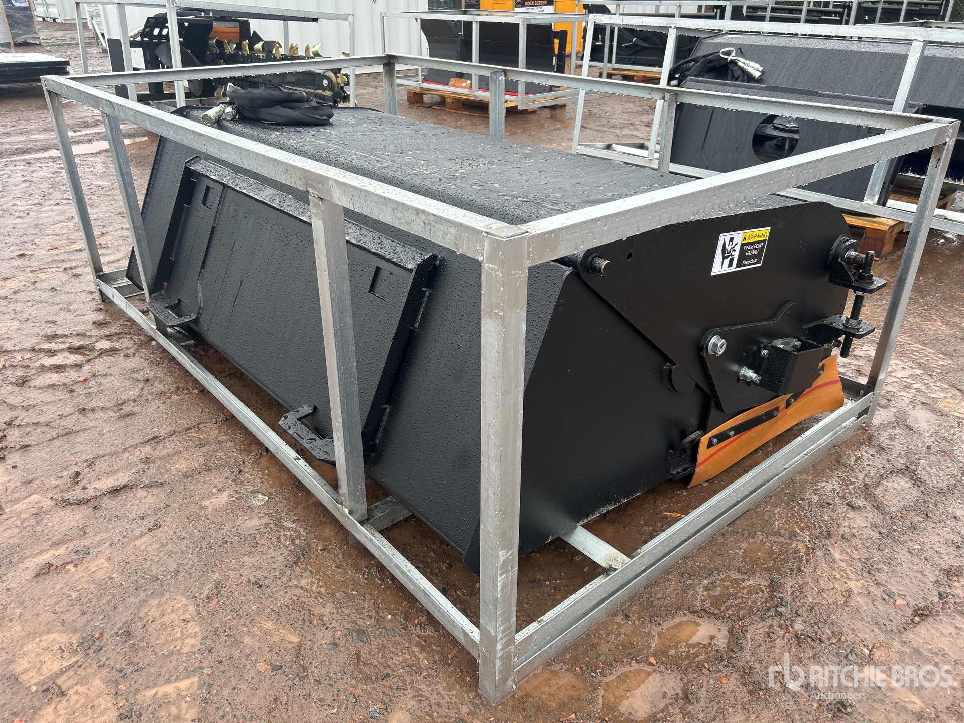 General Appearance with Bild, Ecke hinten rechts