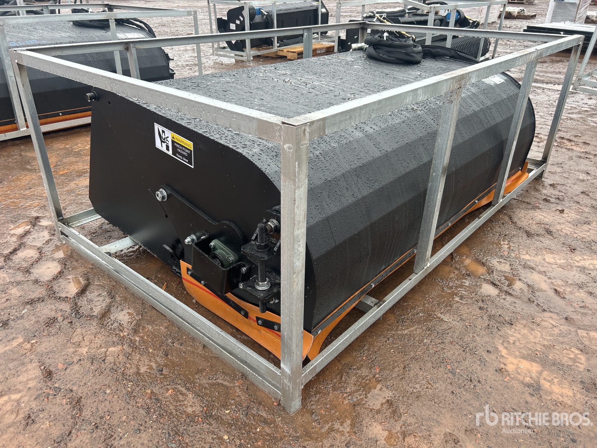 General Appearance with Bild, Ecke vorne rechts