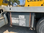 Hydraulics - Crane Carrier/Chassis with Hydraulic Tank