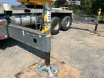 Crane Superstructure with Outrigger Cylinders