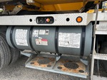 Hydraulics - Crane Carrier/Chassis with Hydraulic Tank