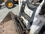 Chassis with Quick Coupler to Arms Pins