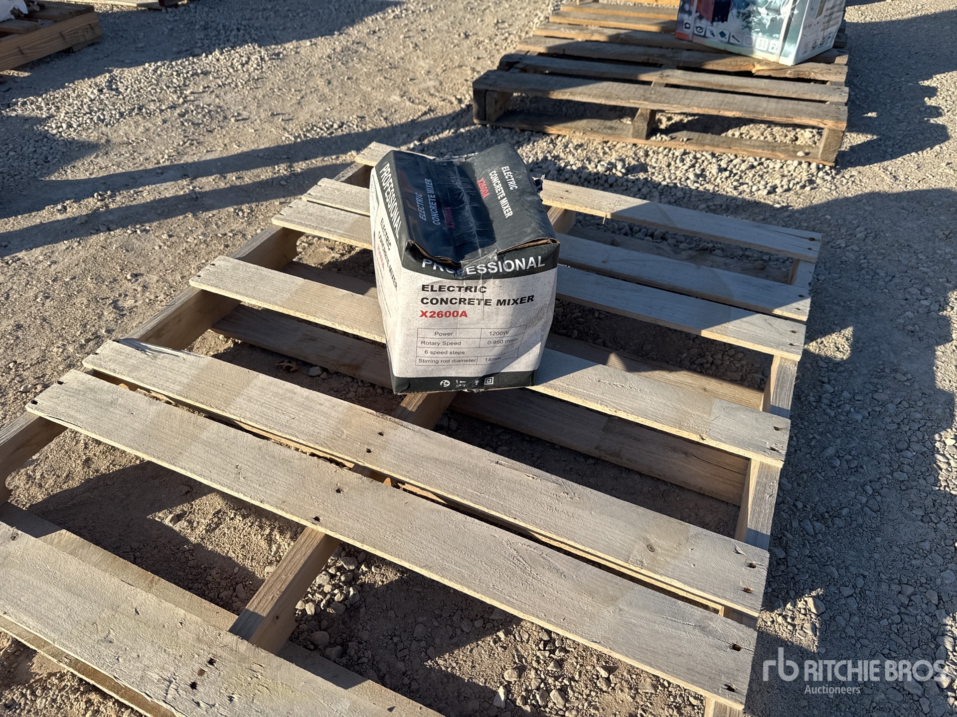 General Appearance with Picture, Left Front Corner