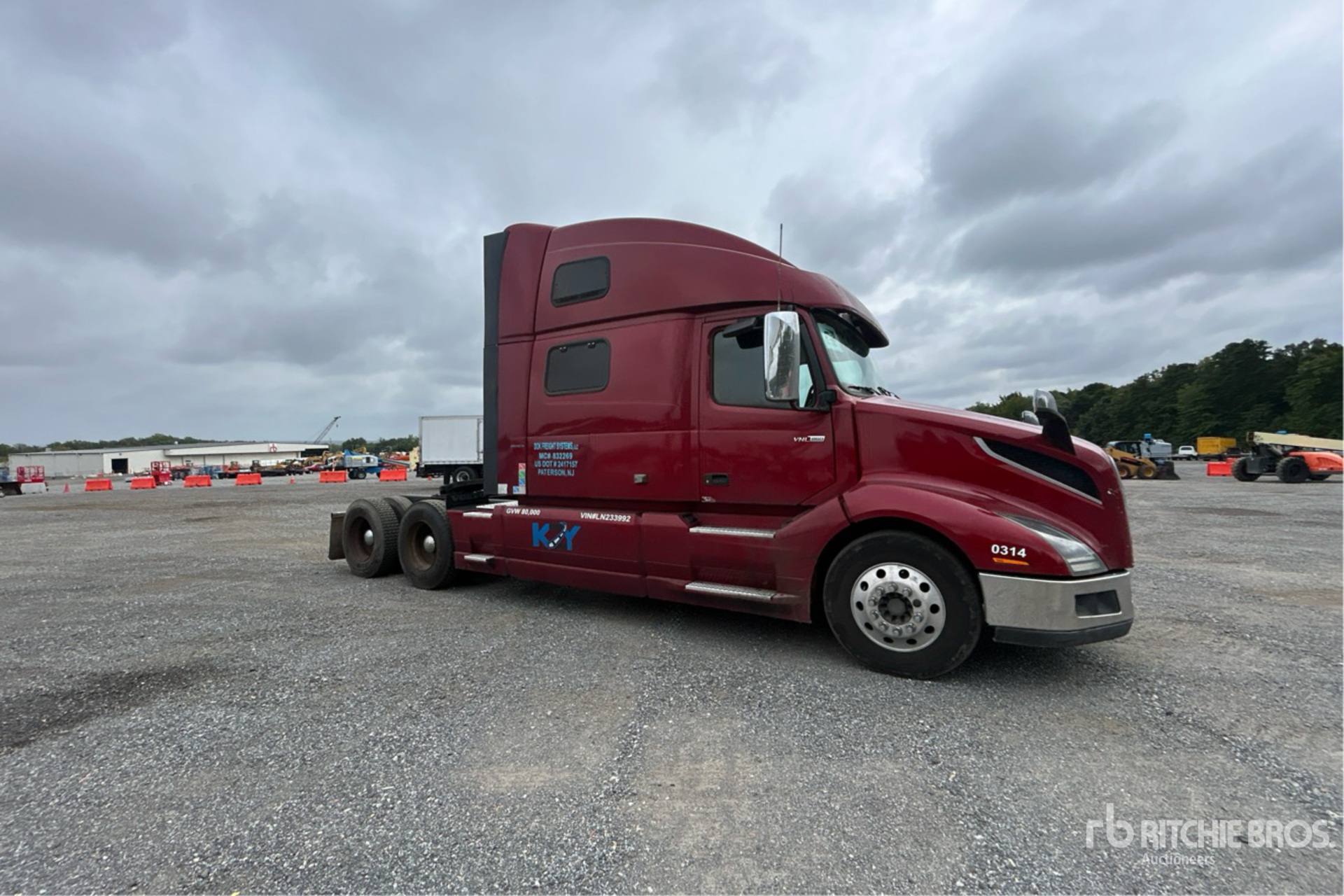 General Appearance with Picture, Right Front Corner