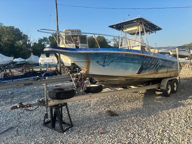 1997 Sea Ray LG24CC 24 ft Center Console w/ T/A Trailer (Inoperable)