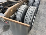 4 Underbody - Truck with 