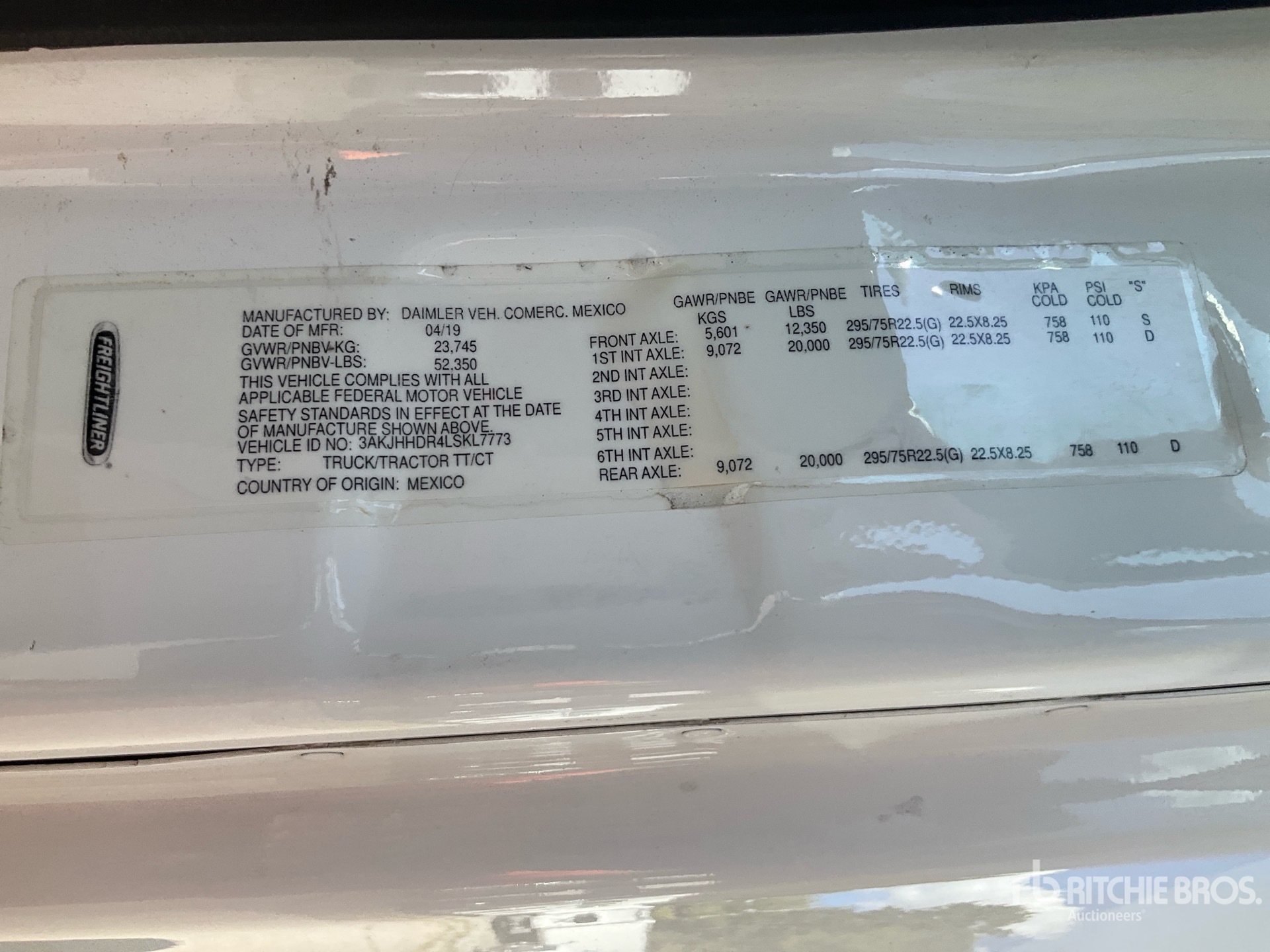 General Appearance with Serial Number / VIN