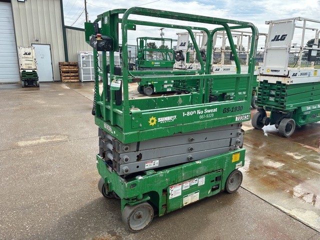 2015 (unverified) Genie GS-1930 Electric Scissor Lift