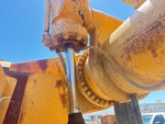 Hydraulics with Bowl Lift Cylinders