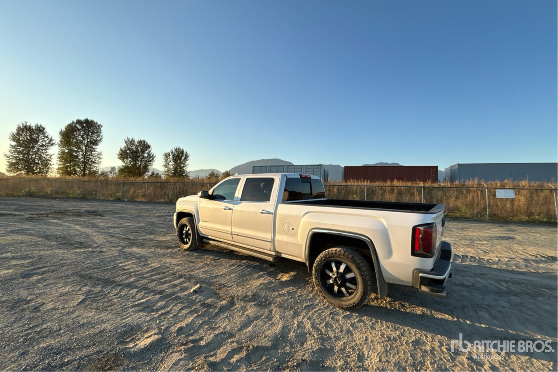 General Appearance with Picture, Left Rear Corner