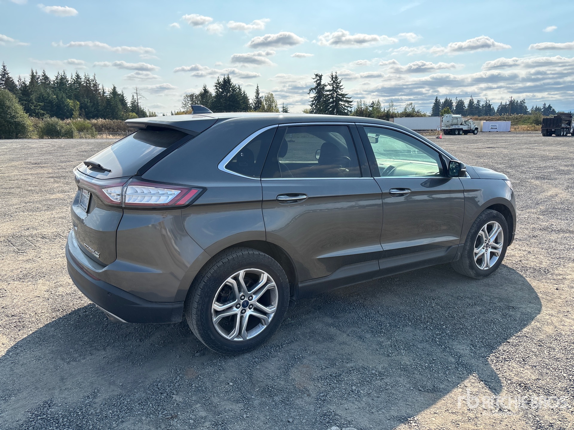General Appearance with Picture, Right Rear Corner