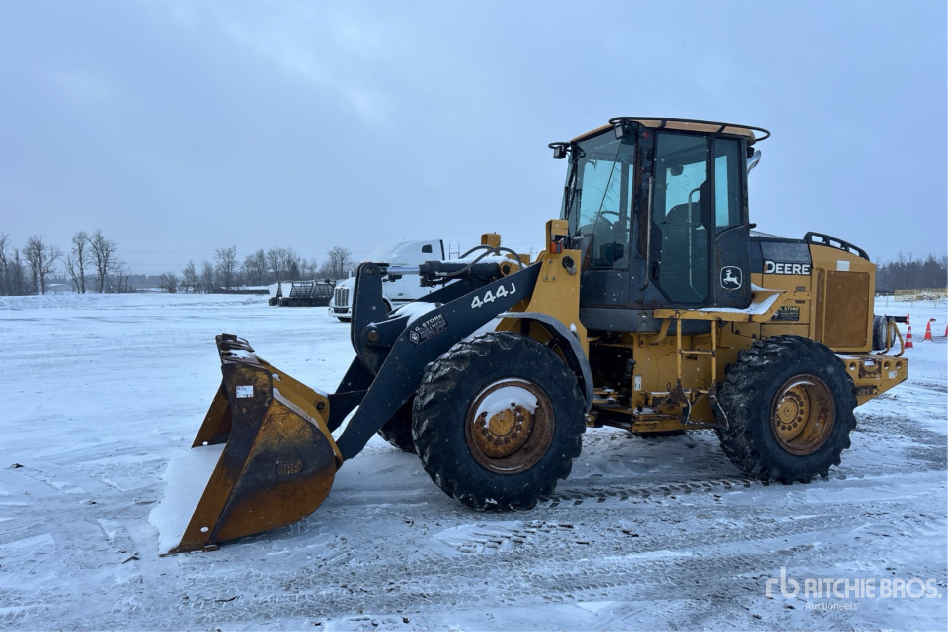 General Appearance with Picture, Left Front Corner