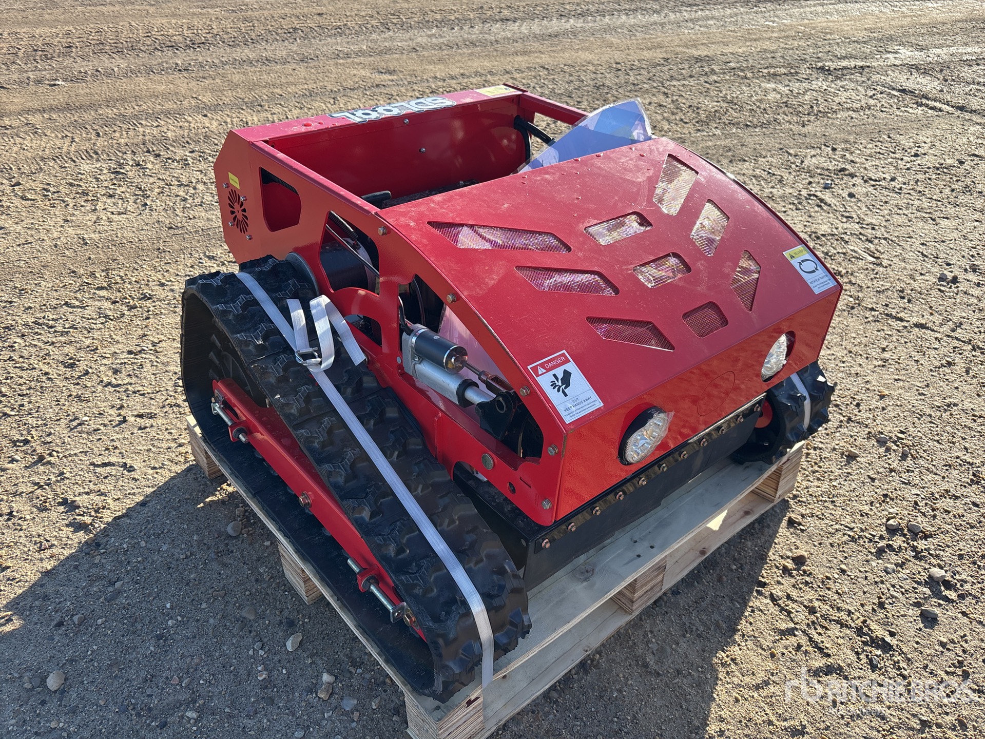 General Appearance with Picture, Right Front Corner