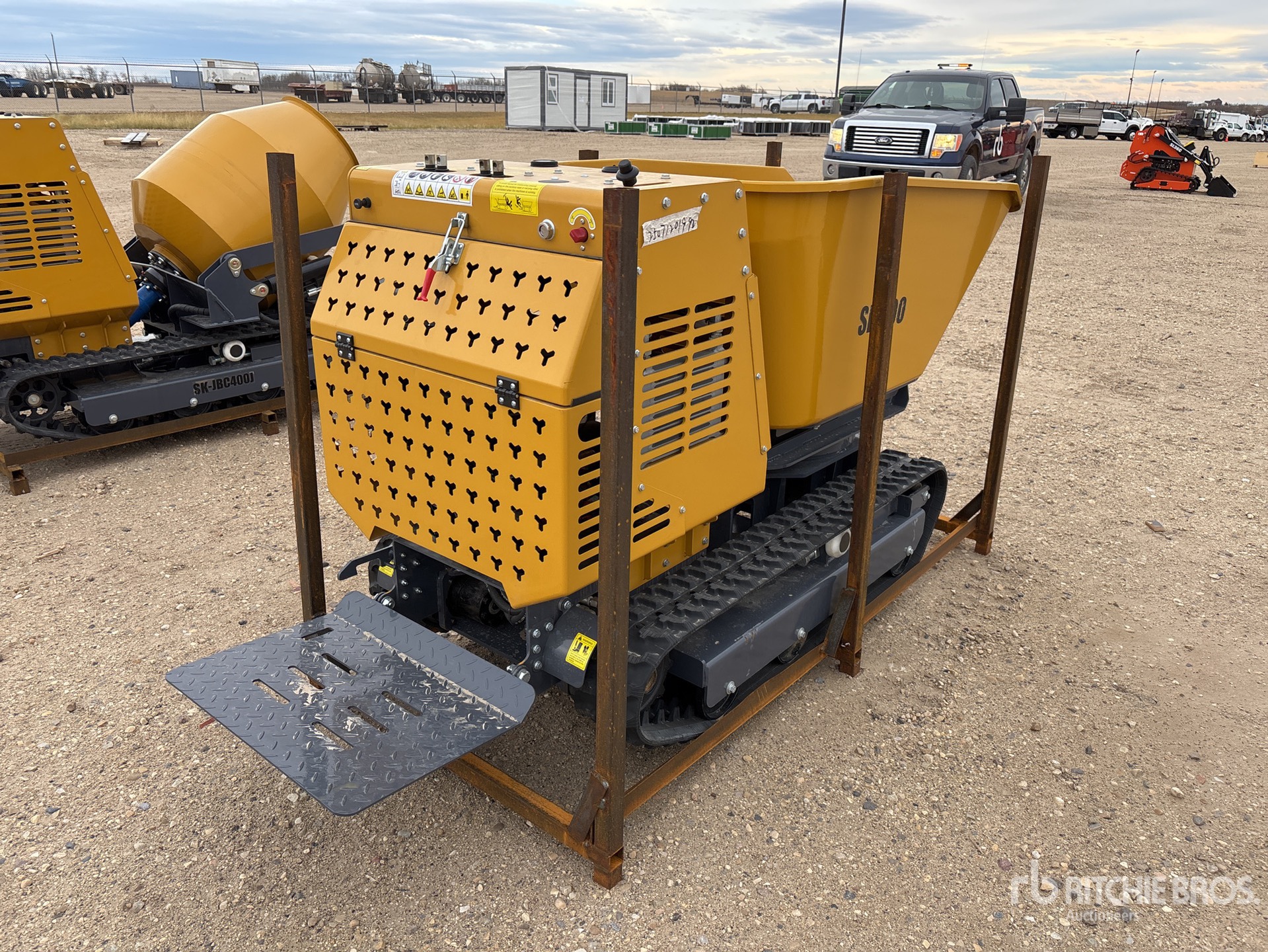 General Appearance with Foto, angolo anteriore sinistro