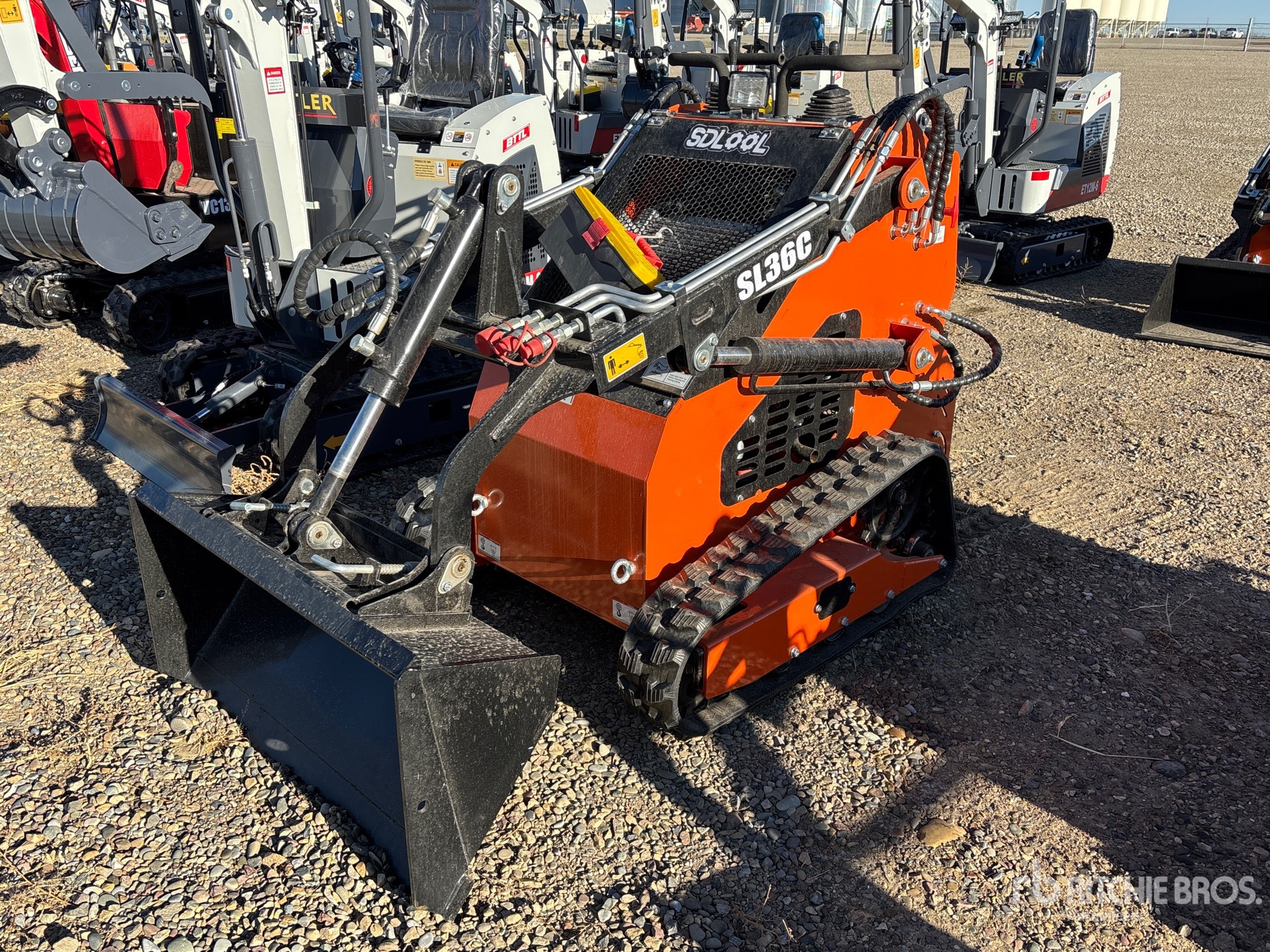 MINI CARGADOR SOBRE ORUGAS COMPACTO 2025 SDLOOL SL36C