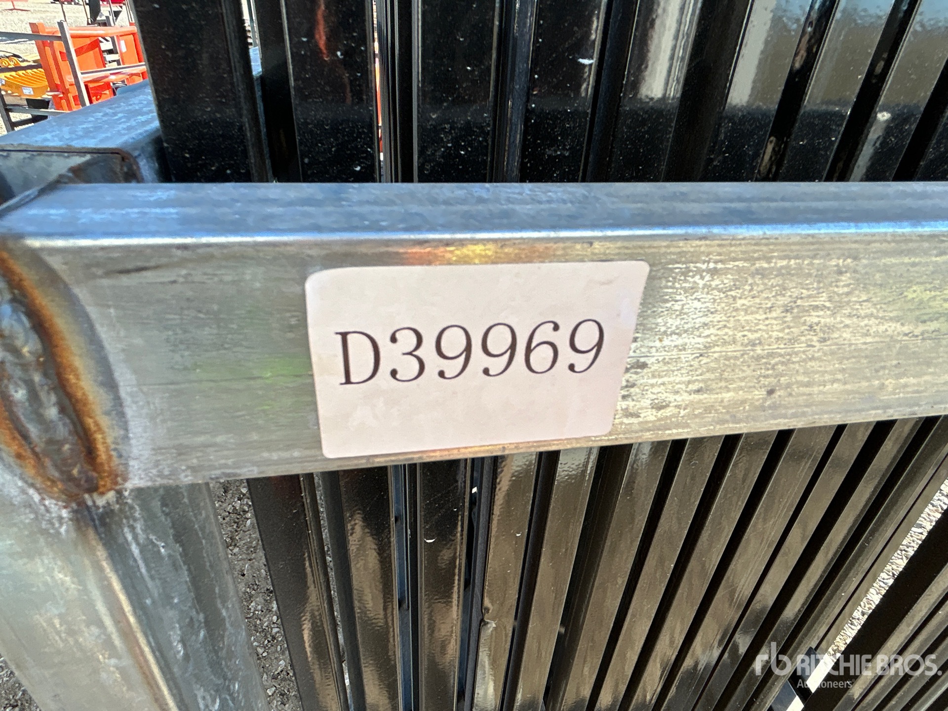 General Appearance with Numero seriale/numero d’identificazione del veicolo (VIN)