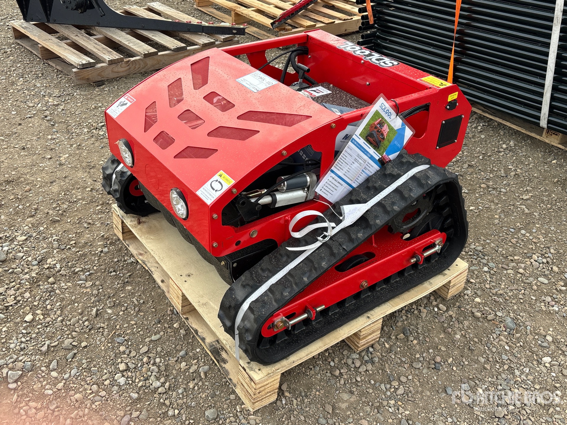 General Appearance with Picture, Left Front Corner