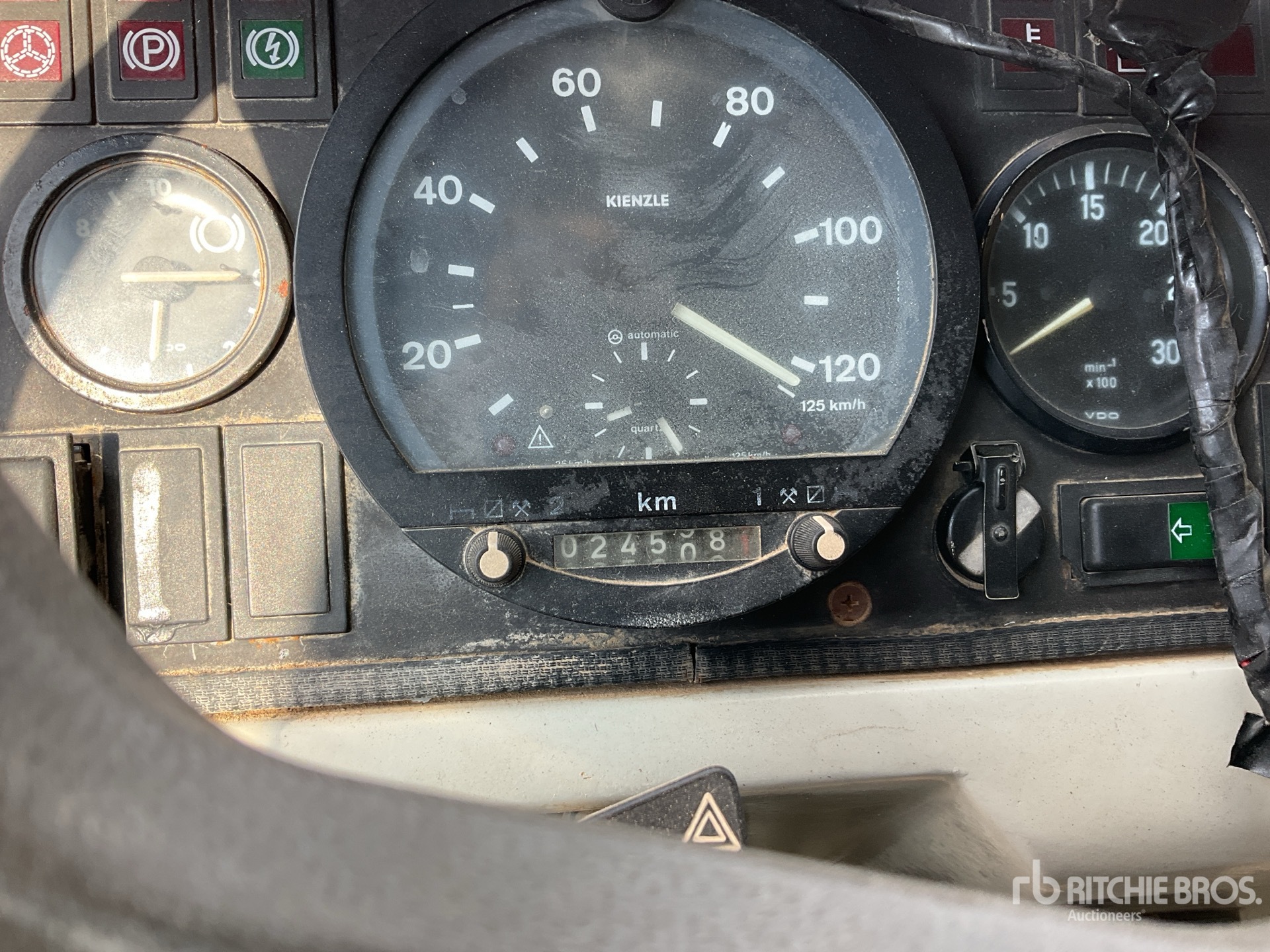 General Appearance with Hour Meter / Odometer