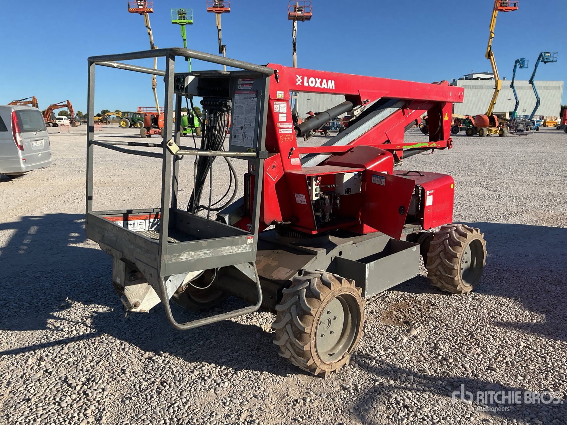 General Appearance with Picture, Right Rear Corner