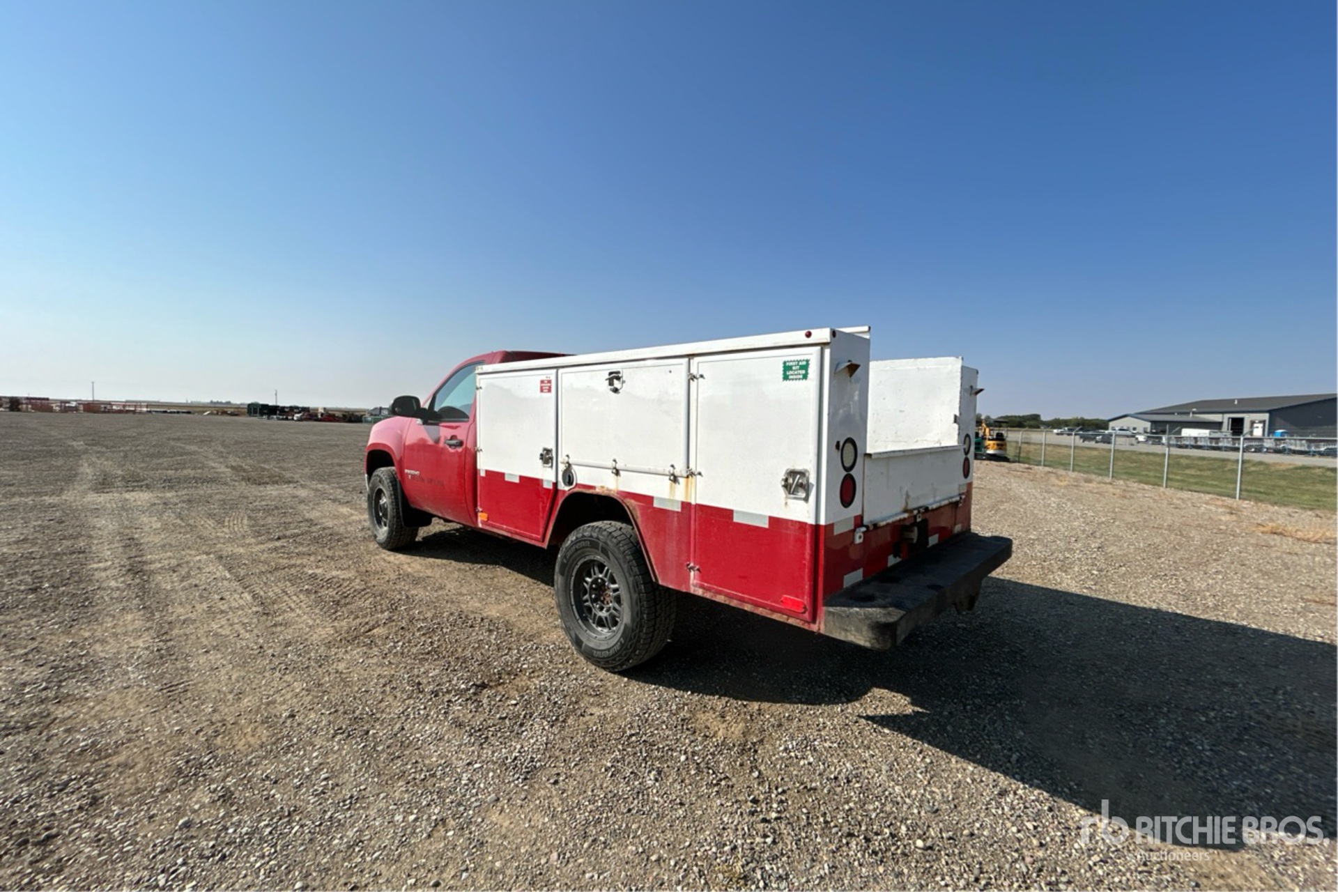 General Appearance with Picture, Left Rear Corner