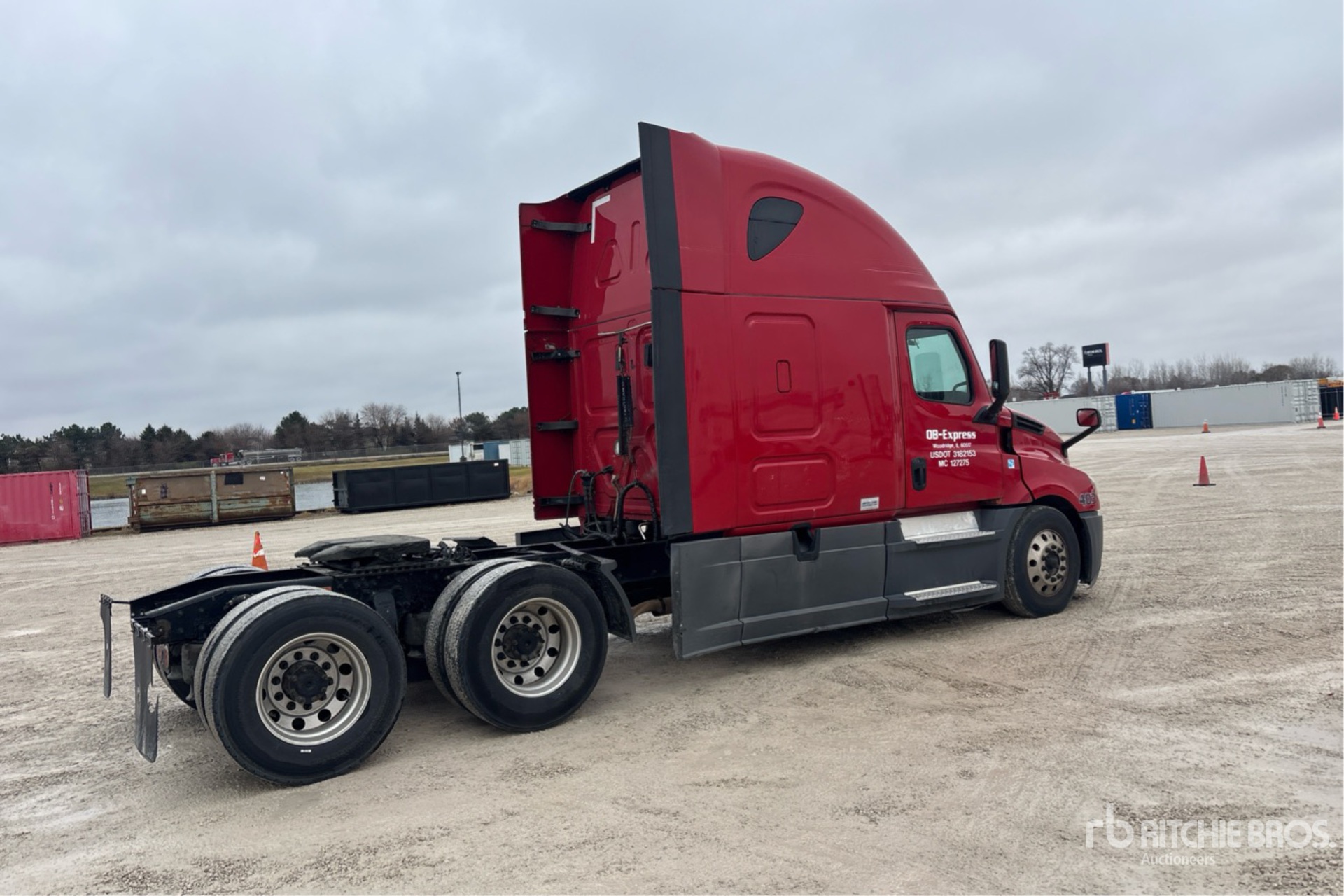 General Appearance with Imagen: esquina trasera derecha