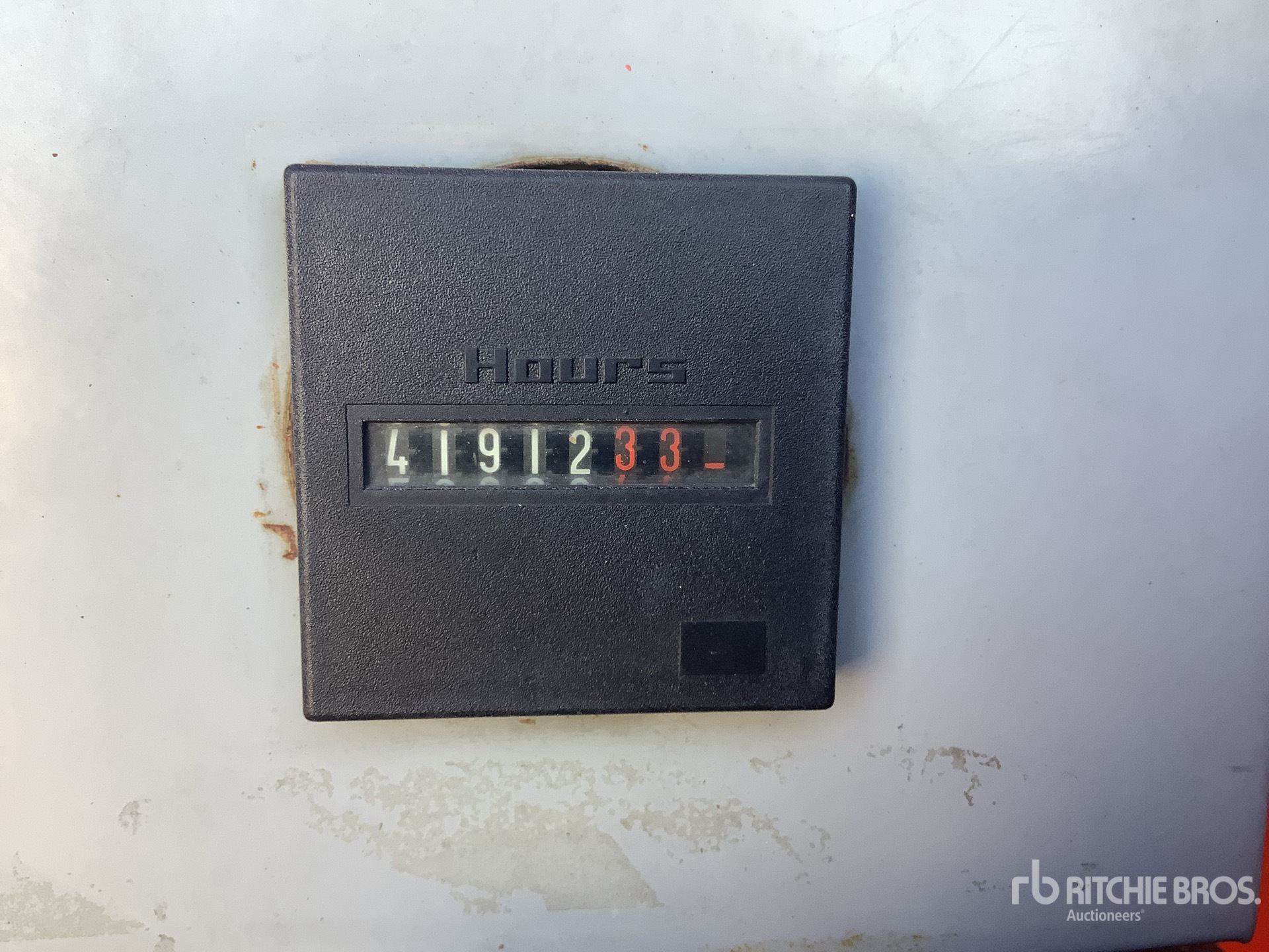 General Appearance with Hour Meter / Odometer