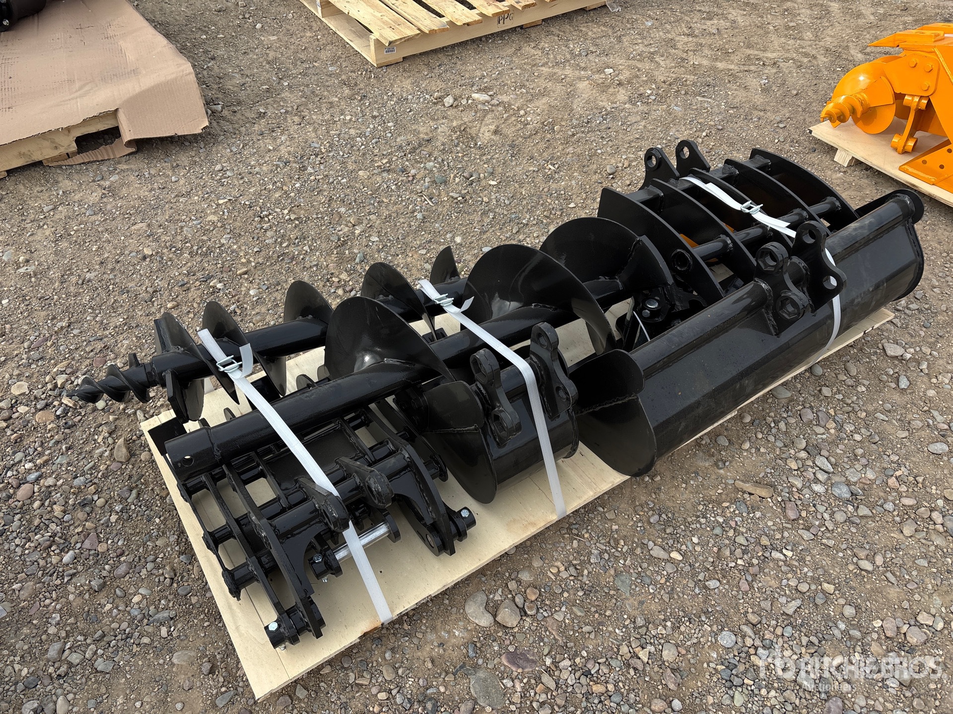 Aspect général with Image, coin arrière droit