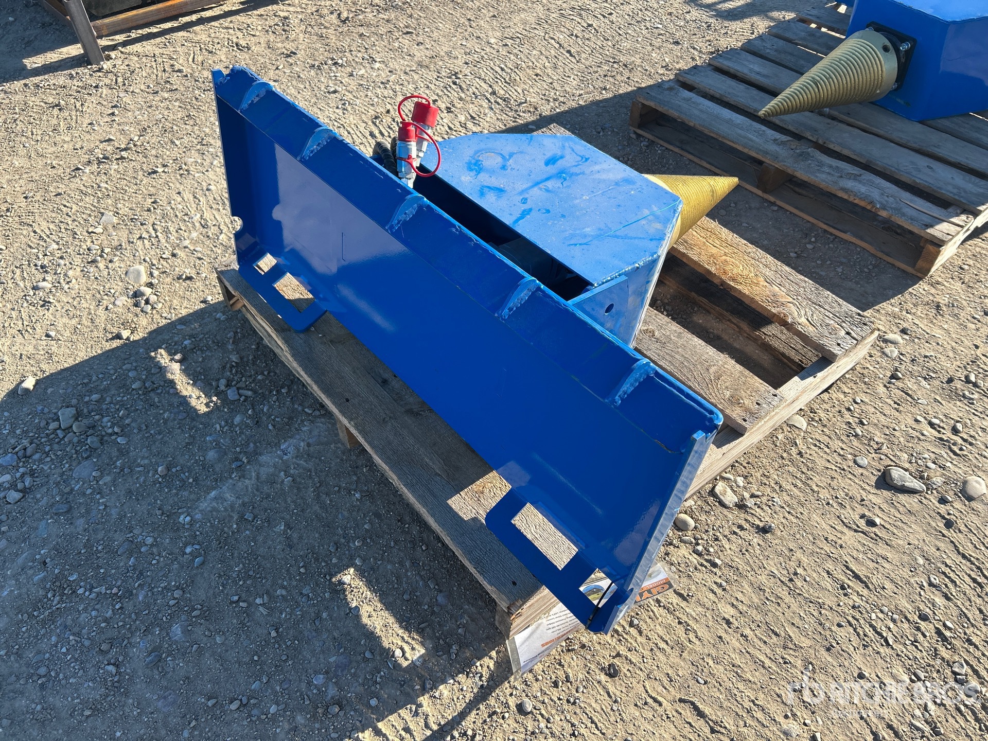 General Appearance with Image, coin arrière droit