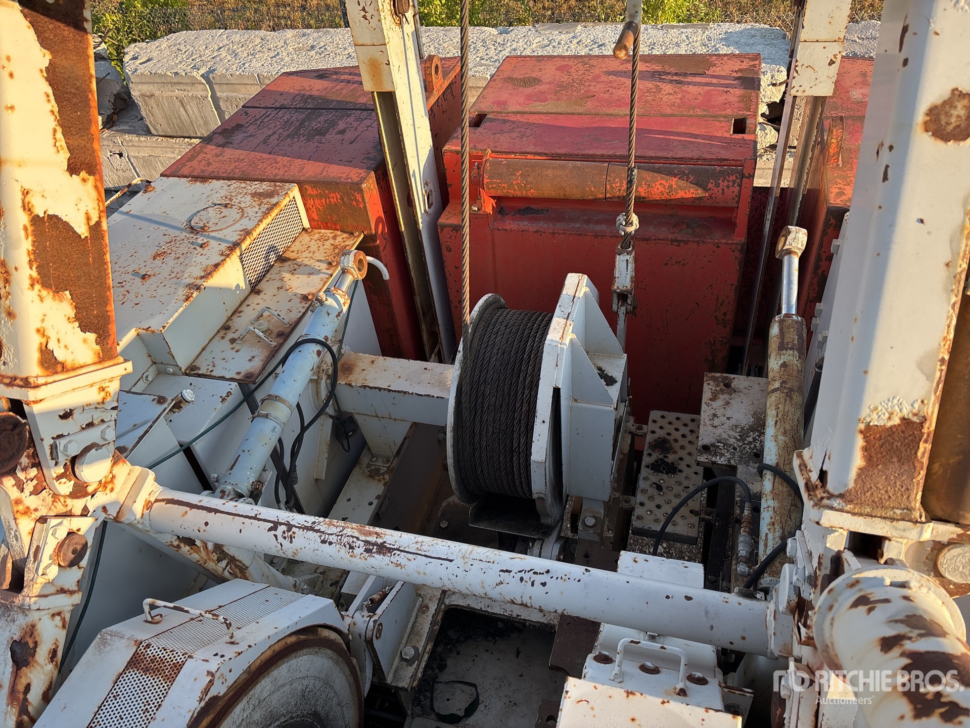 Crane Superstructure with Boom Drums