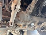 Underbody with Center Drive Axle
