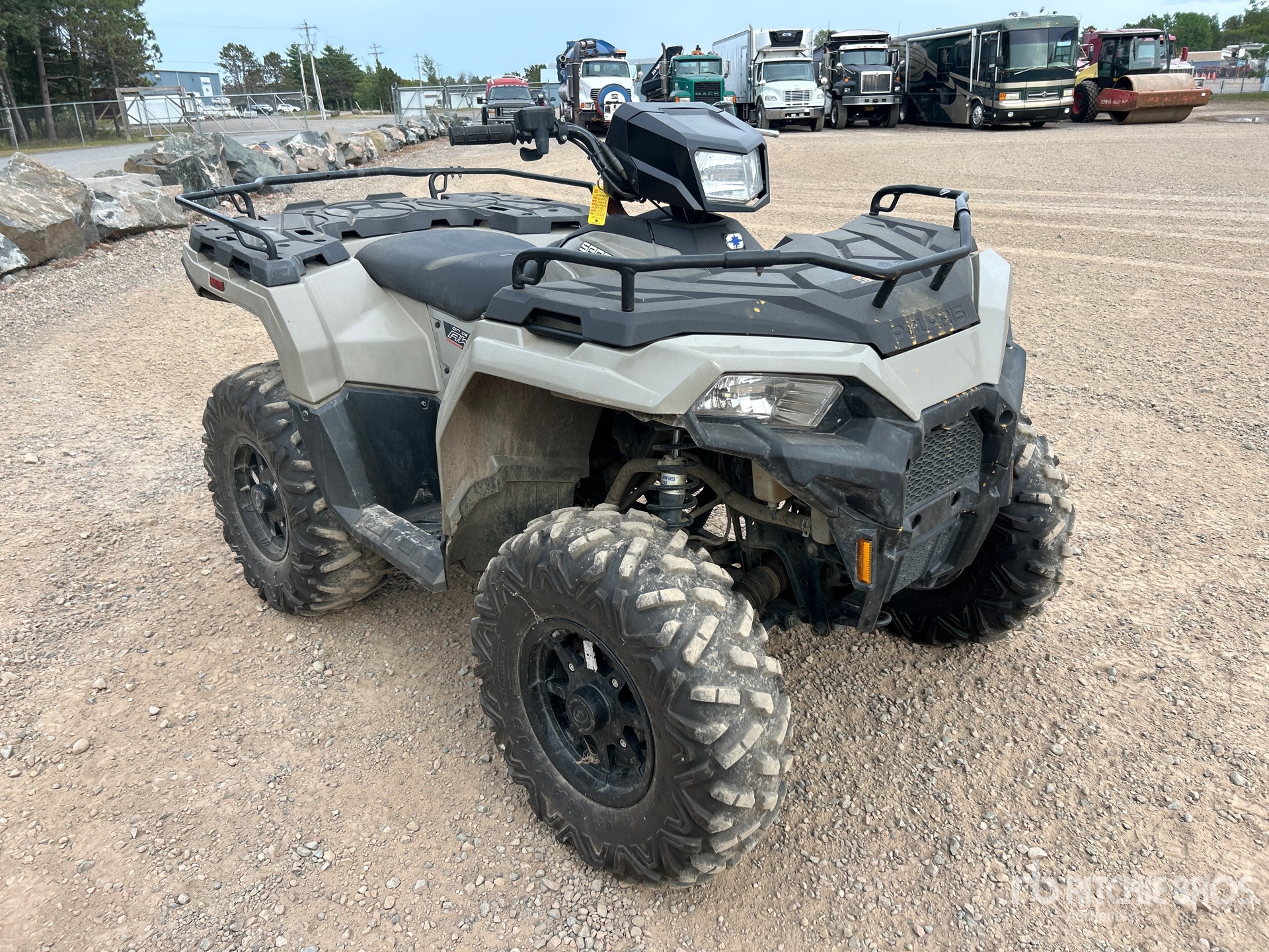 General Appearance with Picture, Right Front Corner