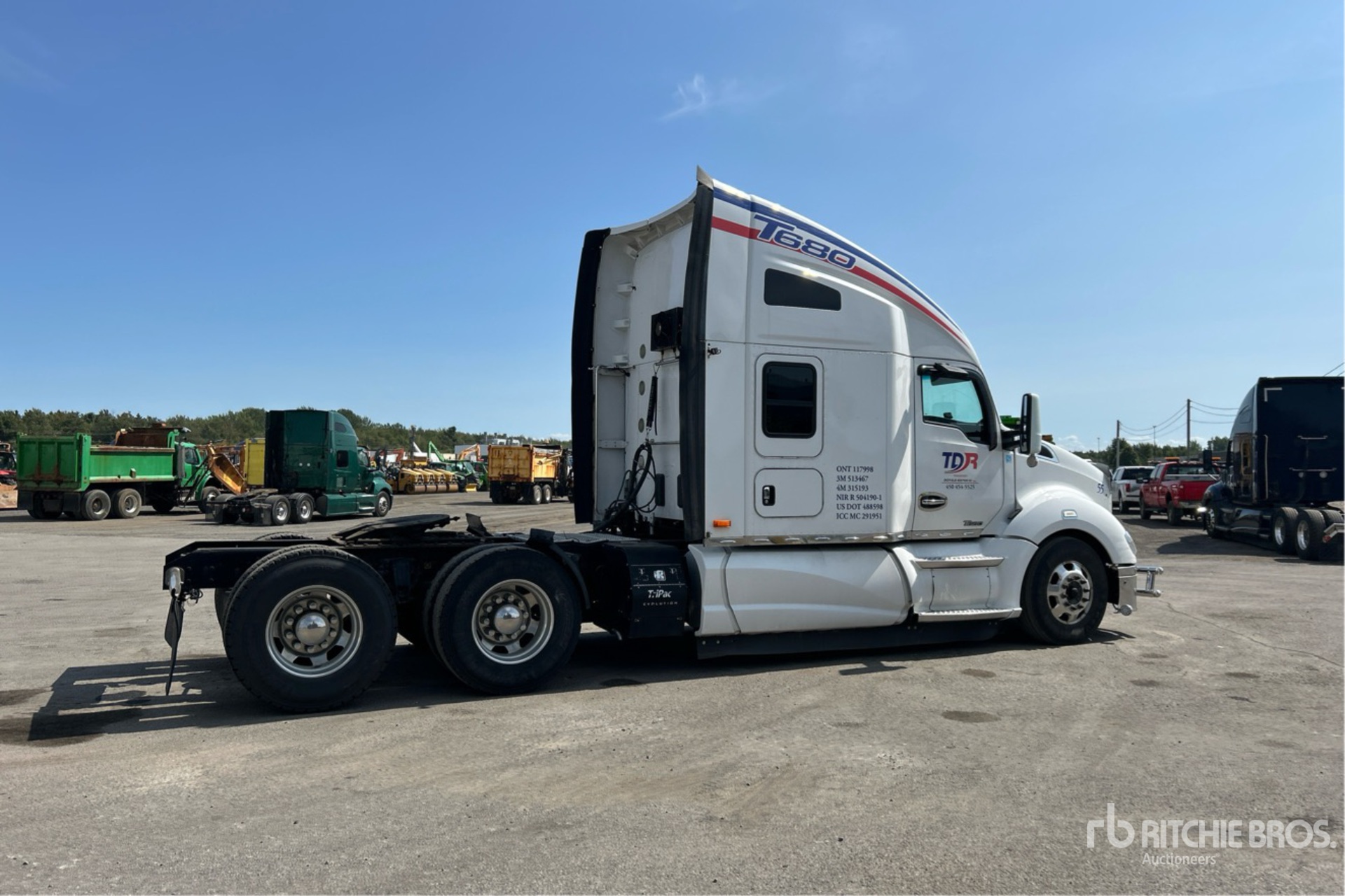 General Appearance with Picture, Right Rear Corner