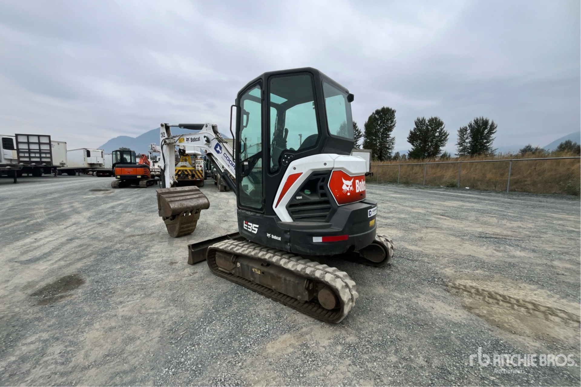 General Appearance with Picture, Left Rear Corner