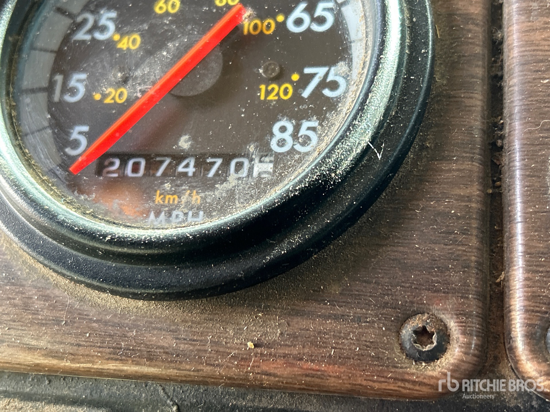 General Appearance with Hour Meter / Odometer