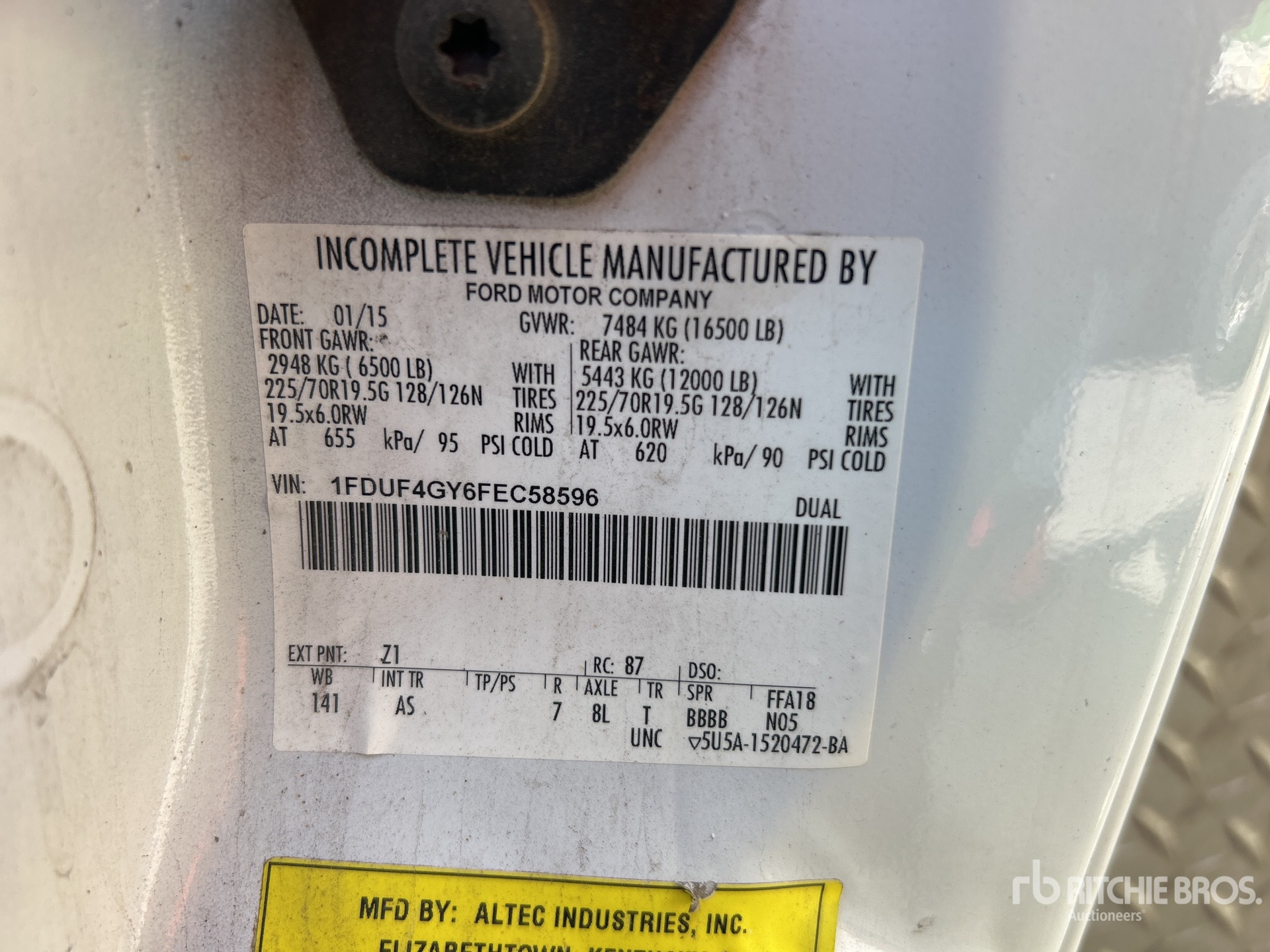 General Appearance with Serial Number / VIN