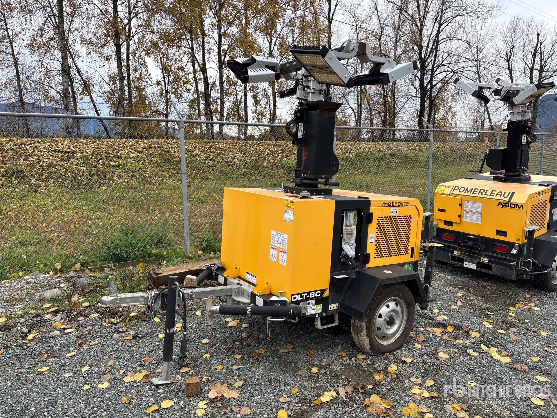 General Appearance with Bild, Ecke vorne links