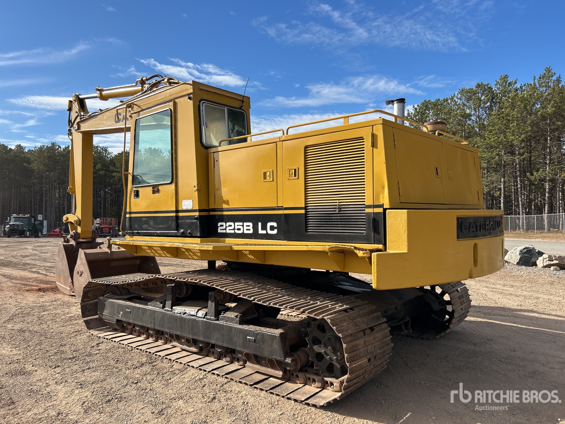 EXCAVADORA 1987 CATERPILLAR 225B