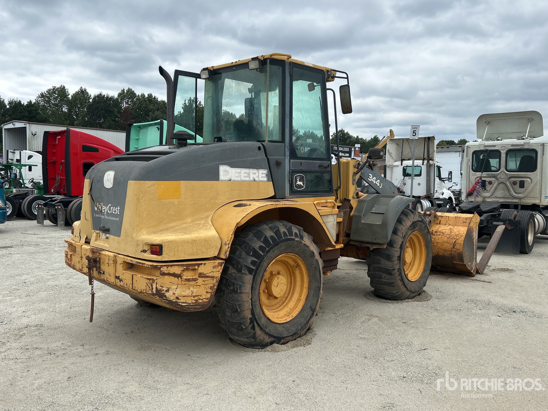 General Appearance with Picture, Right Rear Corner