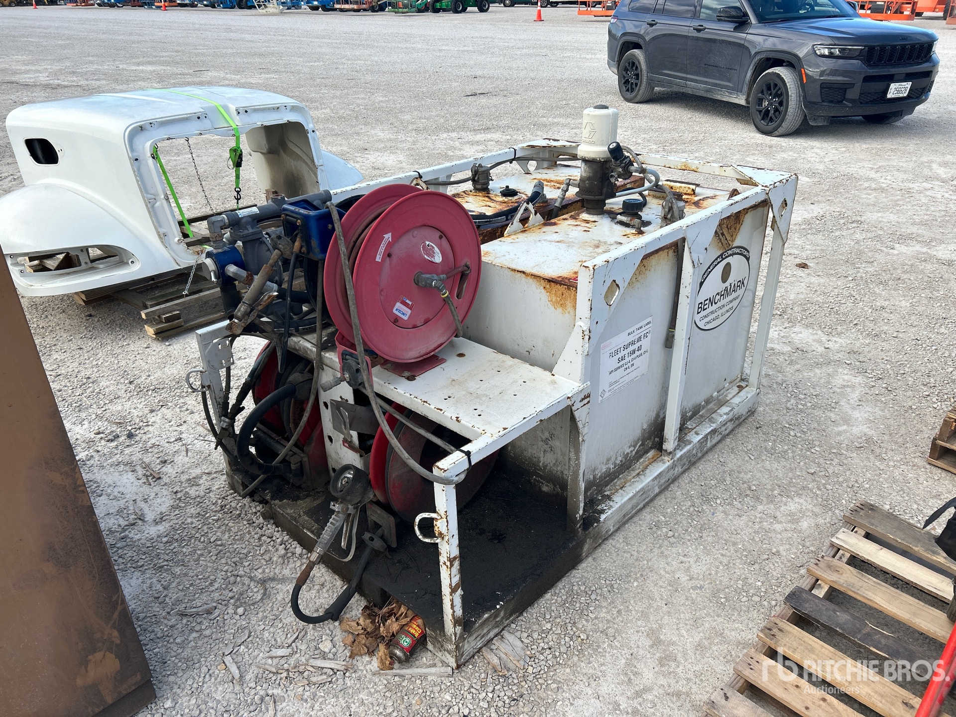 General Appearance with Picture, Left Front Corner