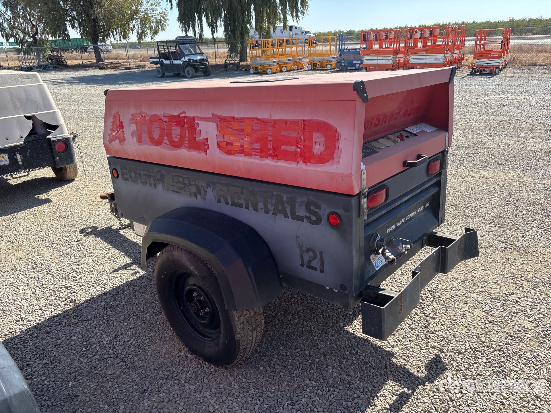 General Appearance with Picture, Left Rear Corner