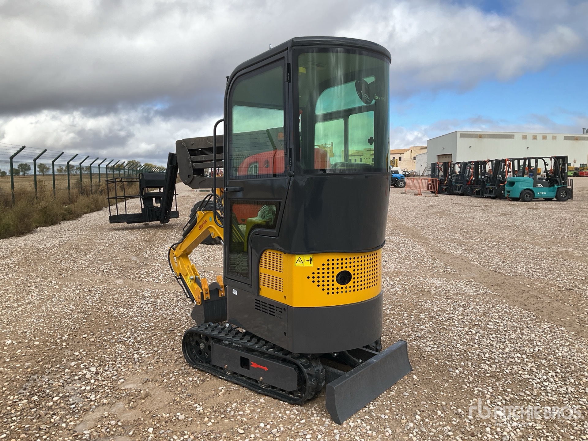 Aspect général with Image, coin arrière gauche