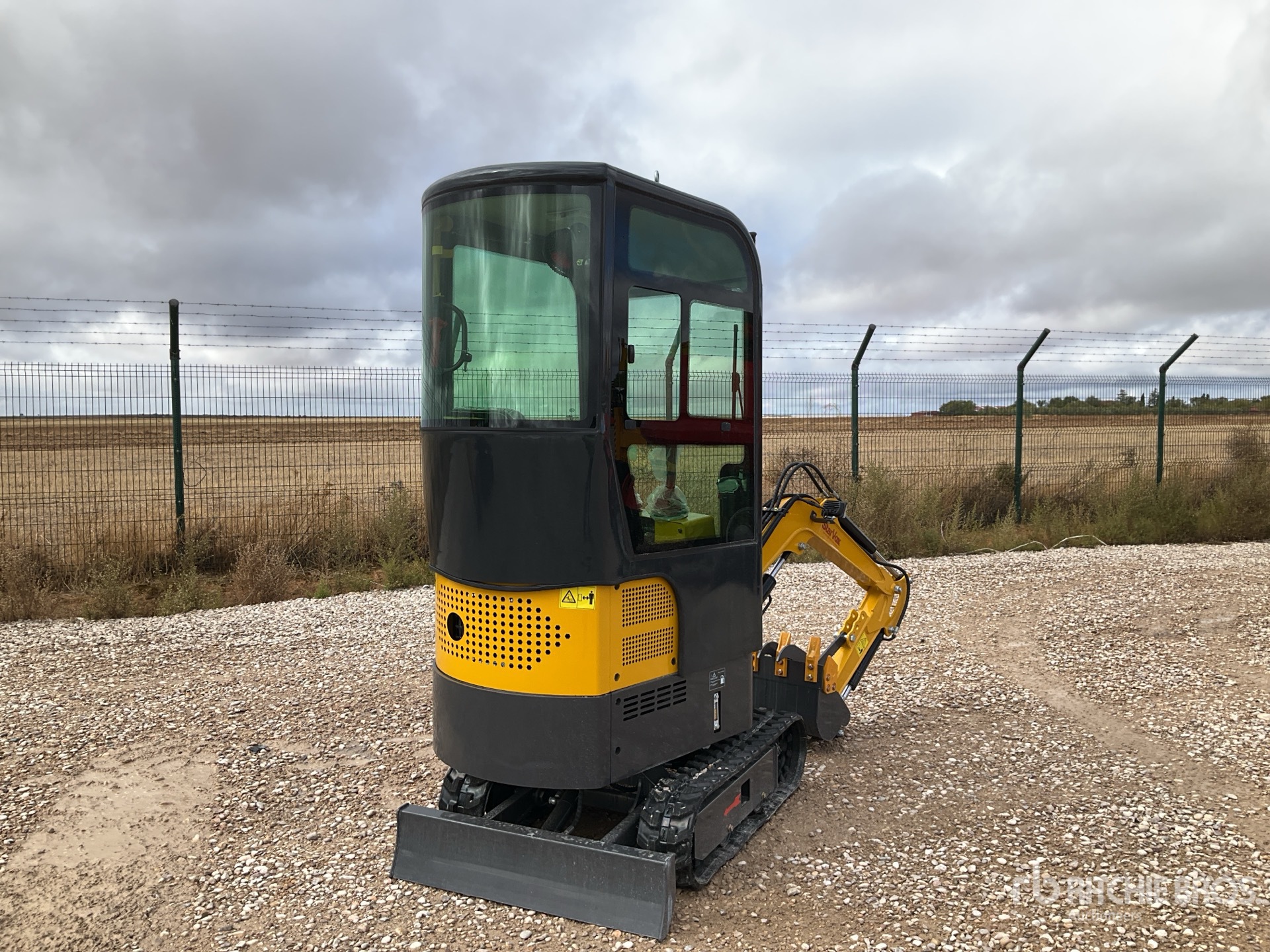 Aspect général with Image, coin arrière droit