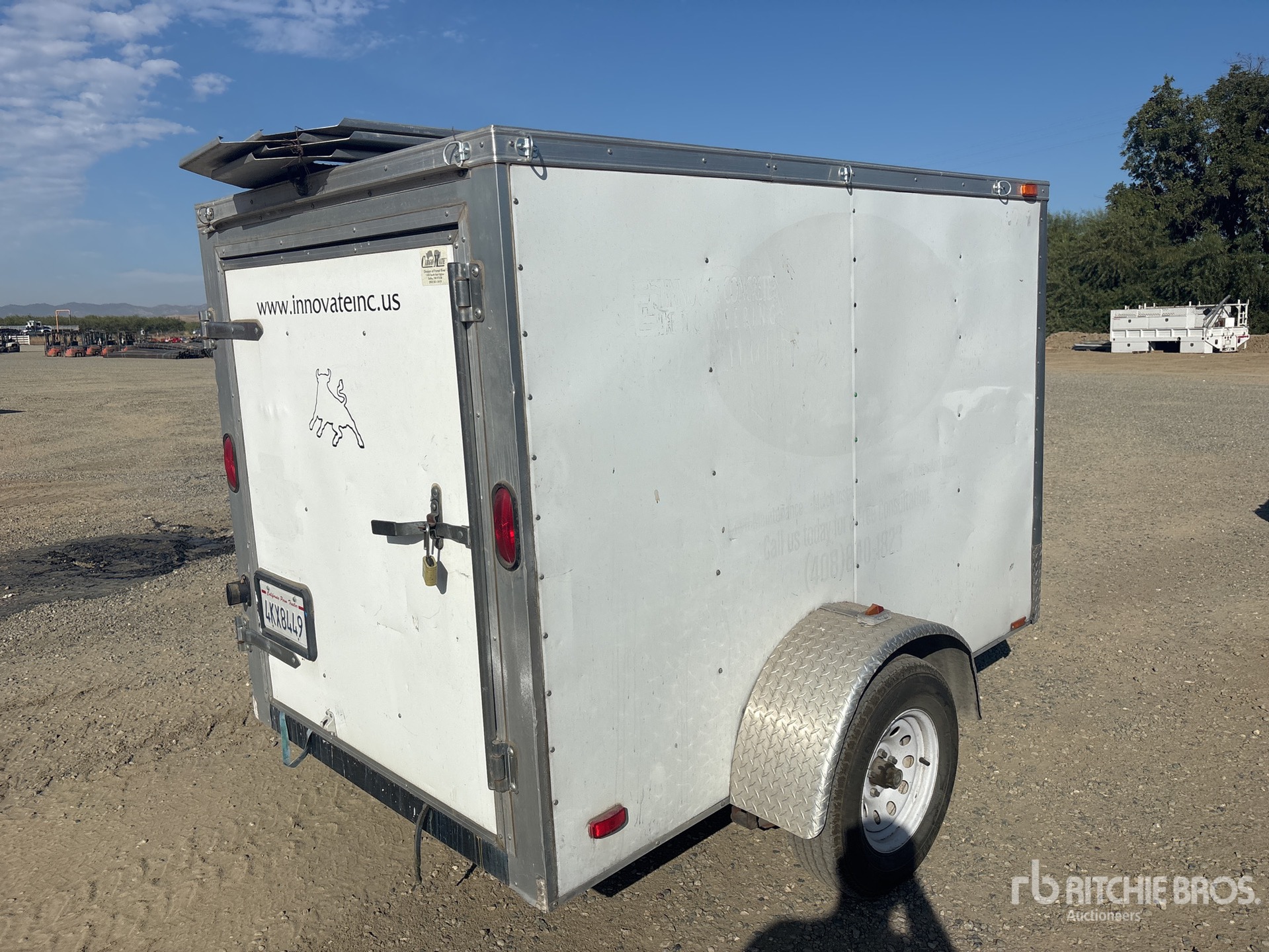 General Appearance with Picture, Right Rear Corner