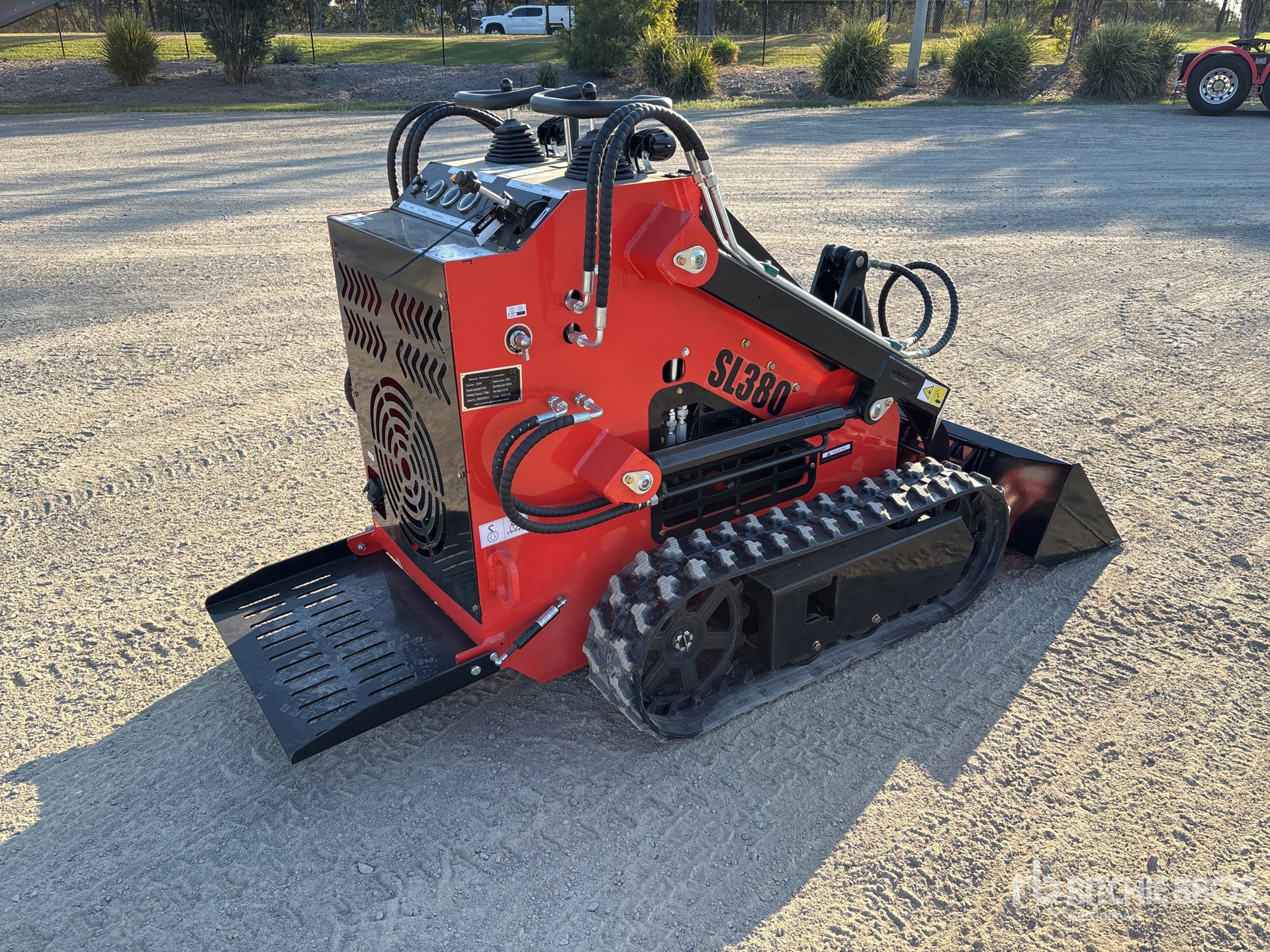 General Appearance with Picture, Right Rear Corner