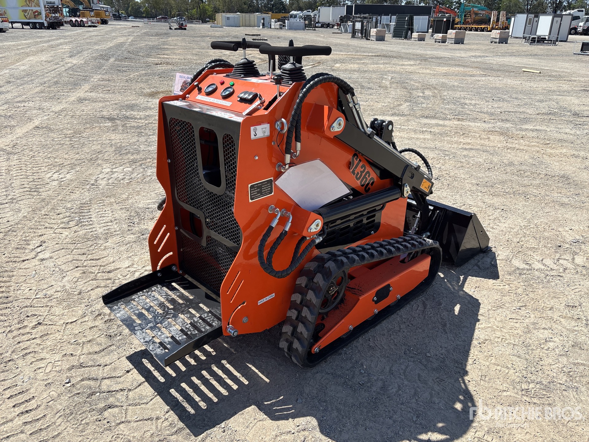 General Appearance with Picture, Right Rear Corner