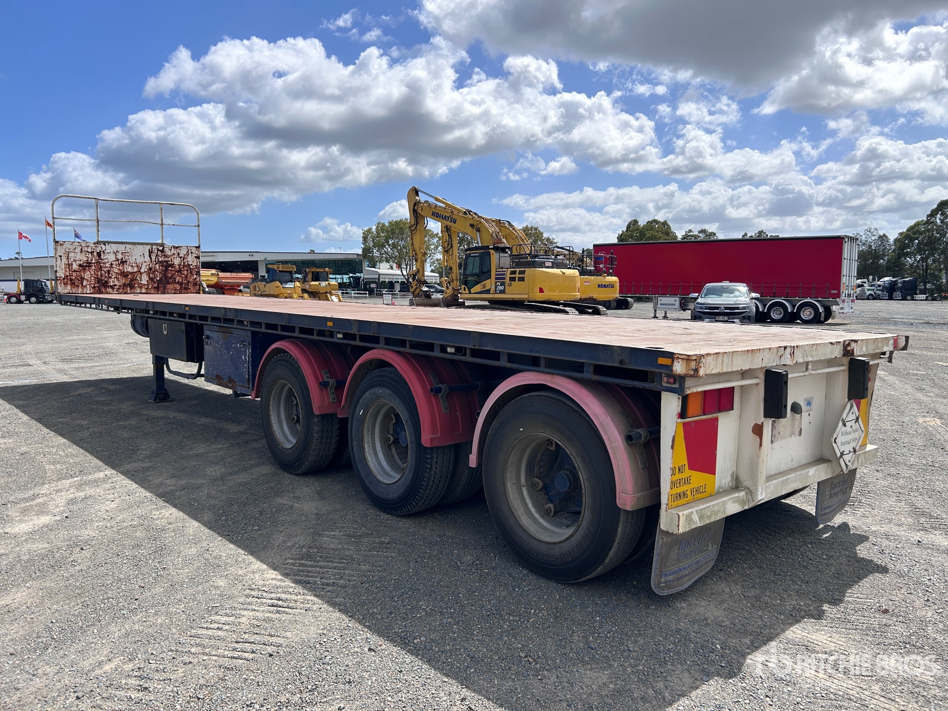 General Appearance with Bild, Ecke hinten rechts