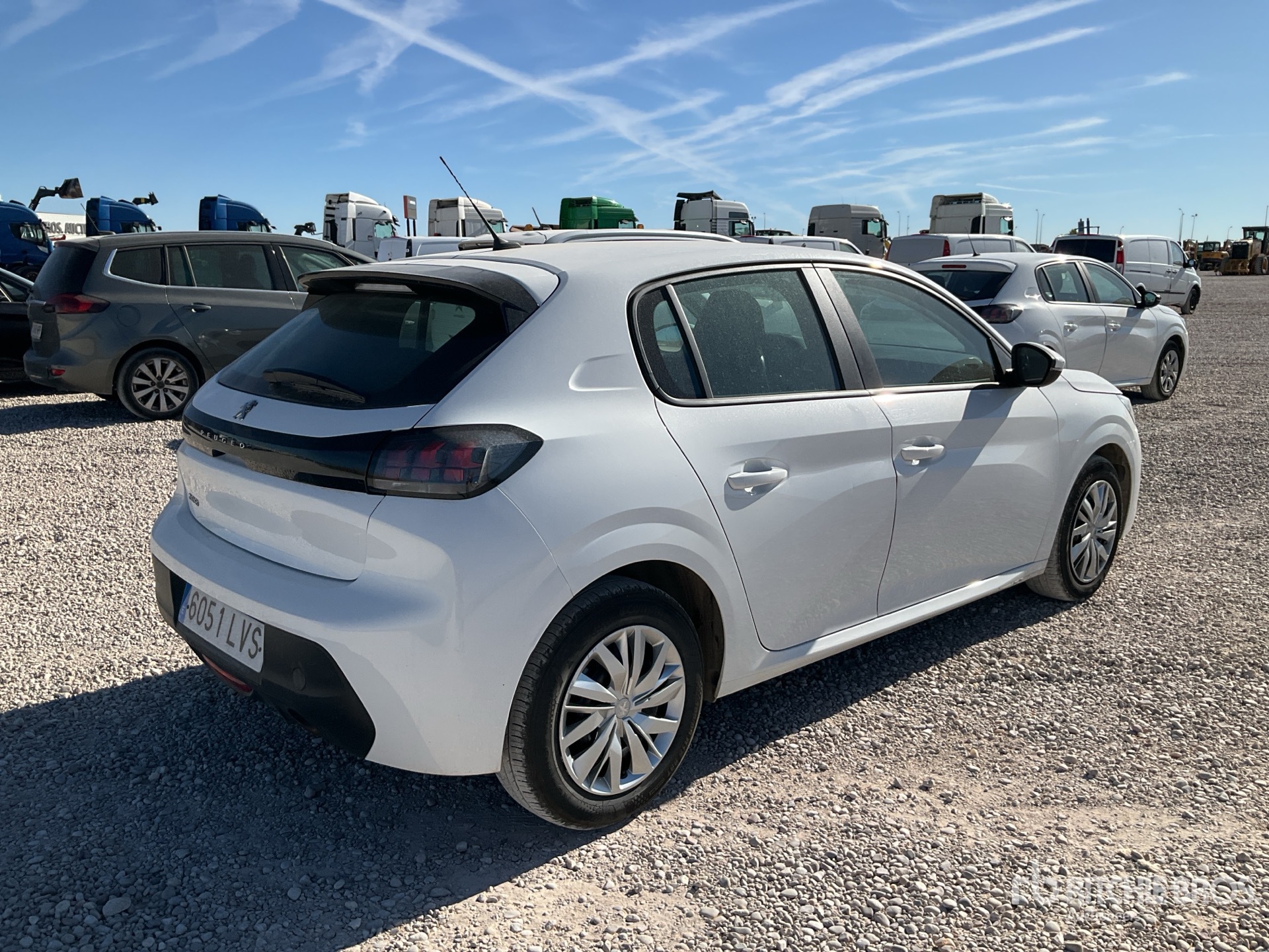 General Appearance with Picture, Right Rear Corner